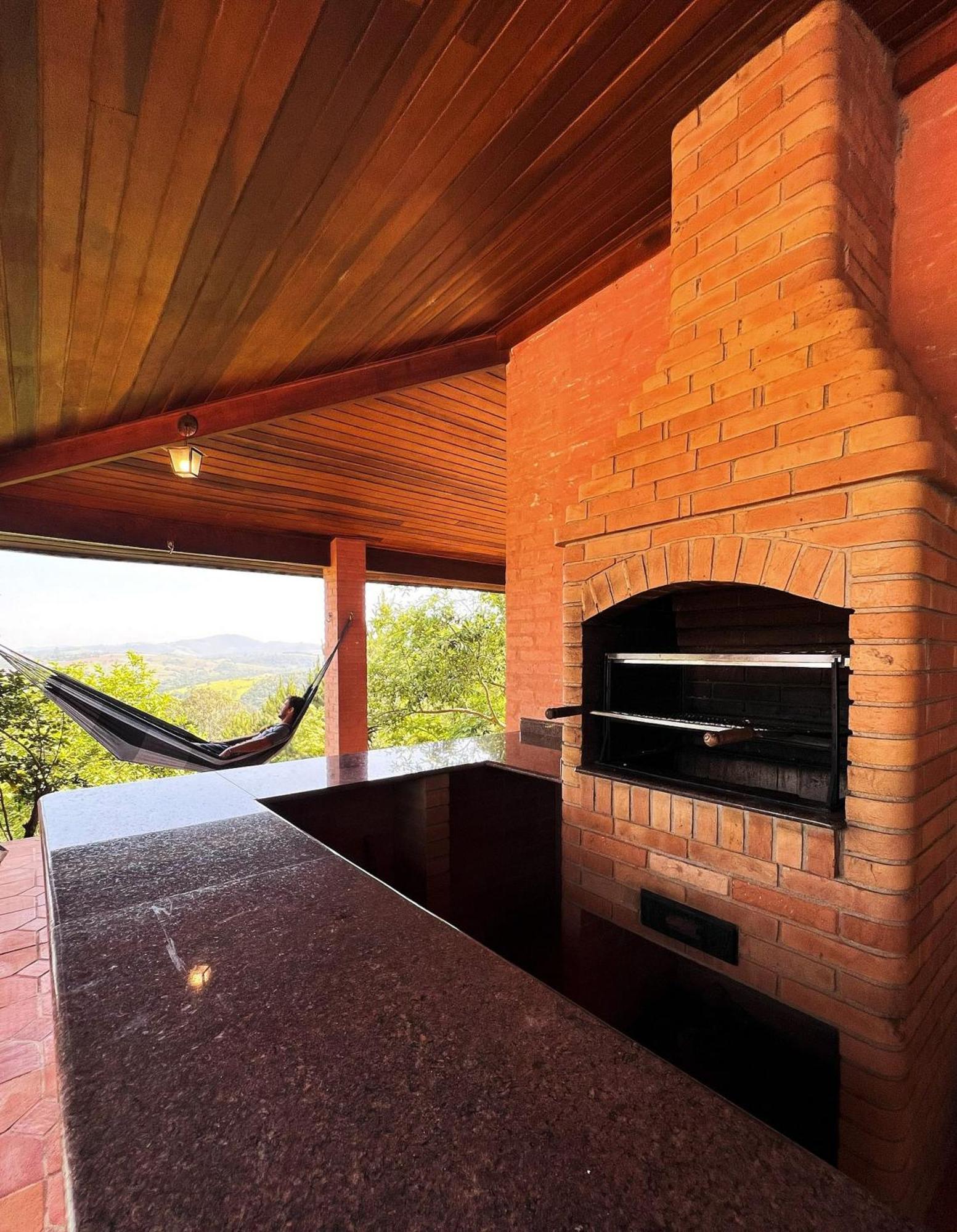 Casa De Campo Araxa Na Montanha Com Piscina Piracaia Exterior foto